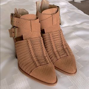 Gianni Bini wester booties